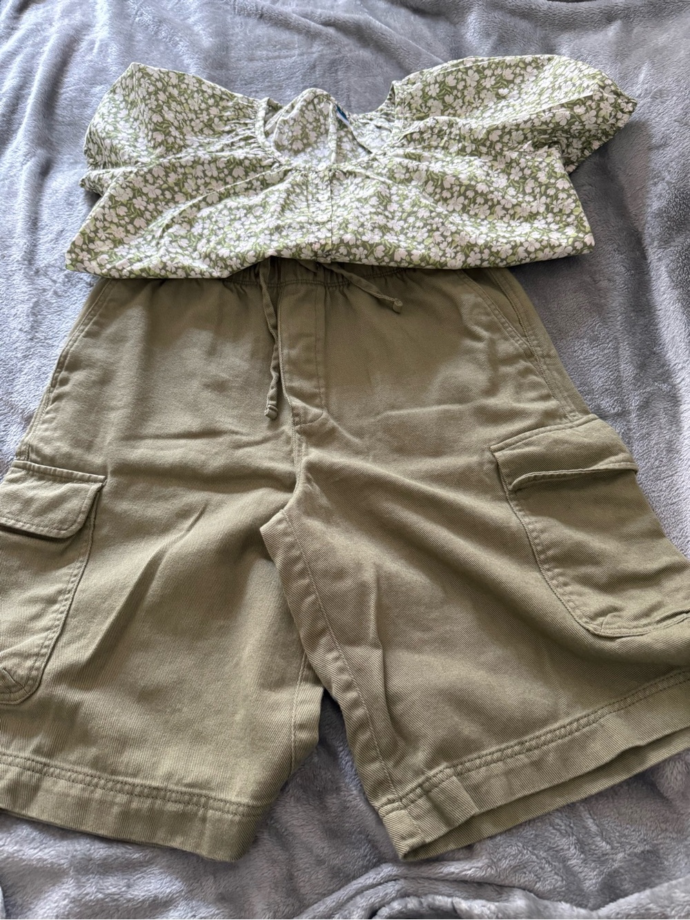 Old Navy Green Floral Crop Top with Olive Cargo Shorts Set